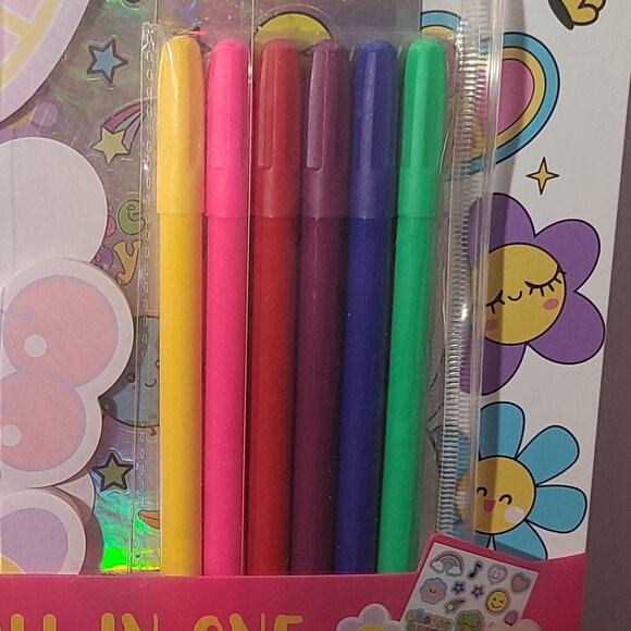 All-In-One Activity Set for Kids – Markers, Stickers, Notes & Sketchbook (6+) - Picture 3 of 4